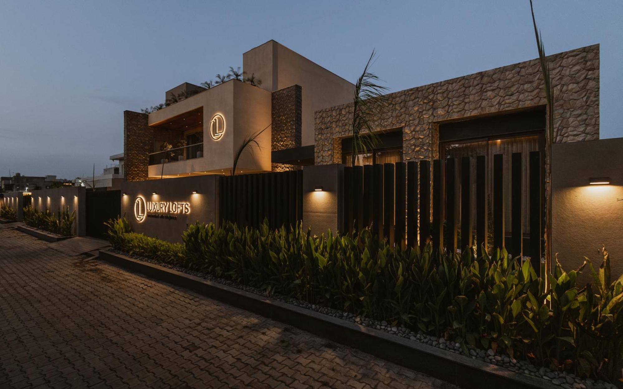 Luxury Lofts Hotel Amritsar Buitenkant foto